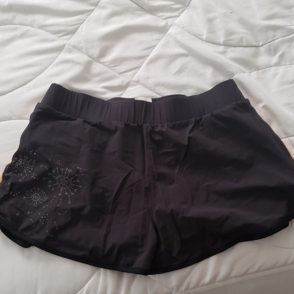 IllumiNITE Medium Reflective Shorts w/waist Pocket - Picture 2 of 11